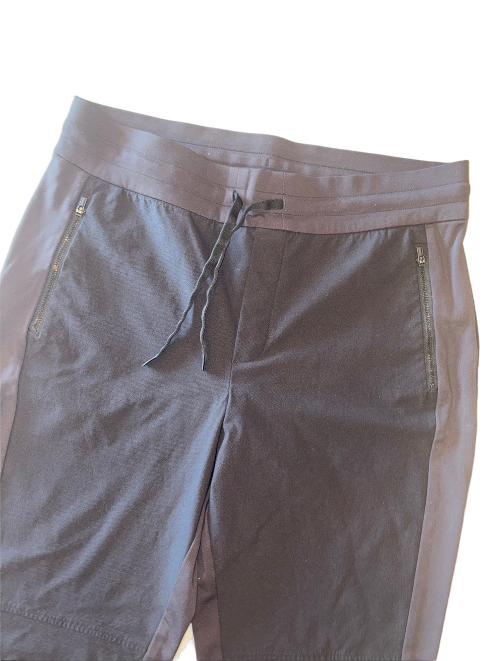Athleta Women’s Size 12 Black Jogger Pants Zip Pocket Athletic Travel Lounge